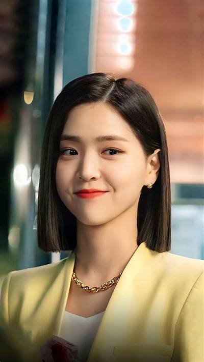 Kim Ji Eun: the Rising Star Who's Shaping the Future of K-Pop