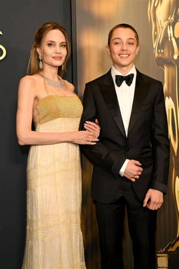 Knox Jolie-Pitt: Latest News & Updates