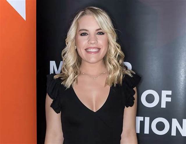 Kristen Bartlett Estimated Net Worth, Age, Affairs, Height, Dating, Relationship Stats, Salary as Well as Short Biography with Top 10 Popular Facts!