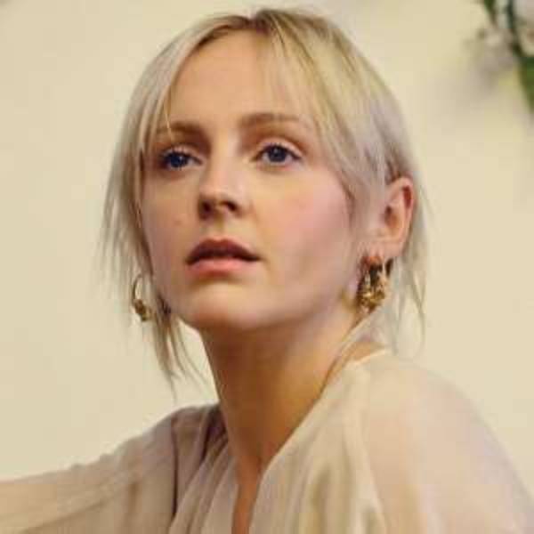 Laura Marling's Boyfriend: Who Is She Dating?