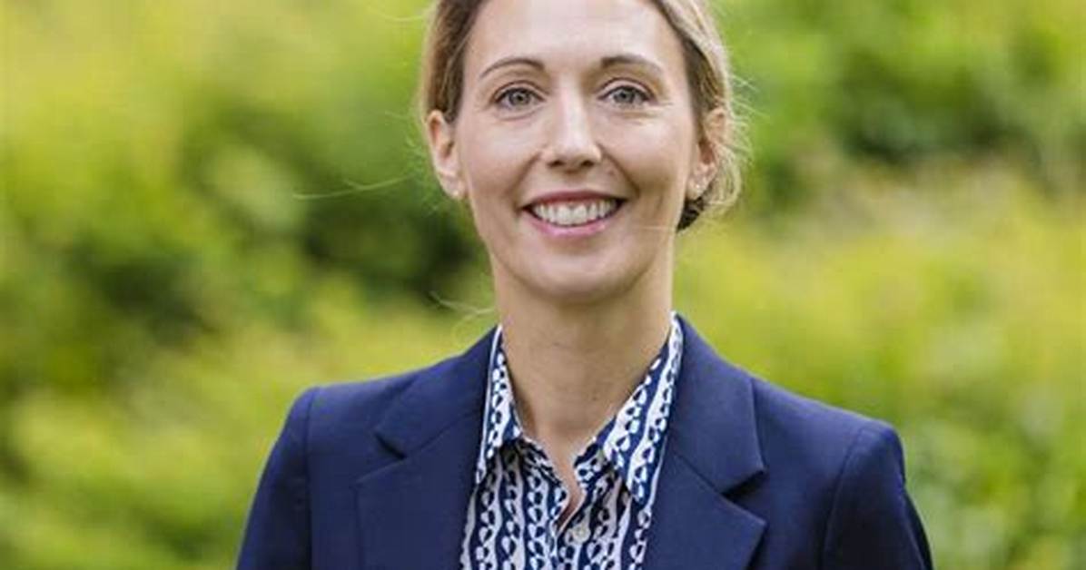 Laura Ripley: an Expert in [Topic]