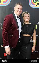 Lauren Hannaford Age, Wiki, Biography, : Simon Pryce Wife, Wiki, Pregnant, Instagram