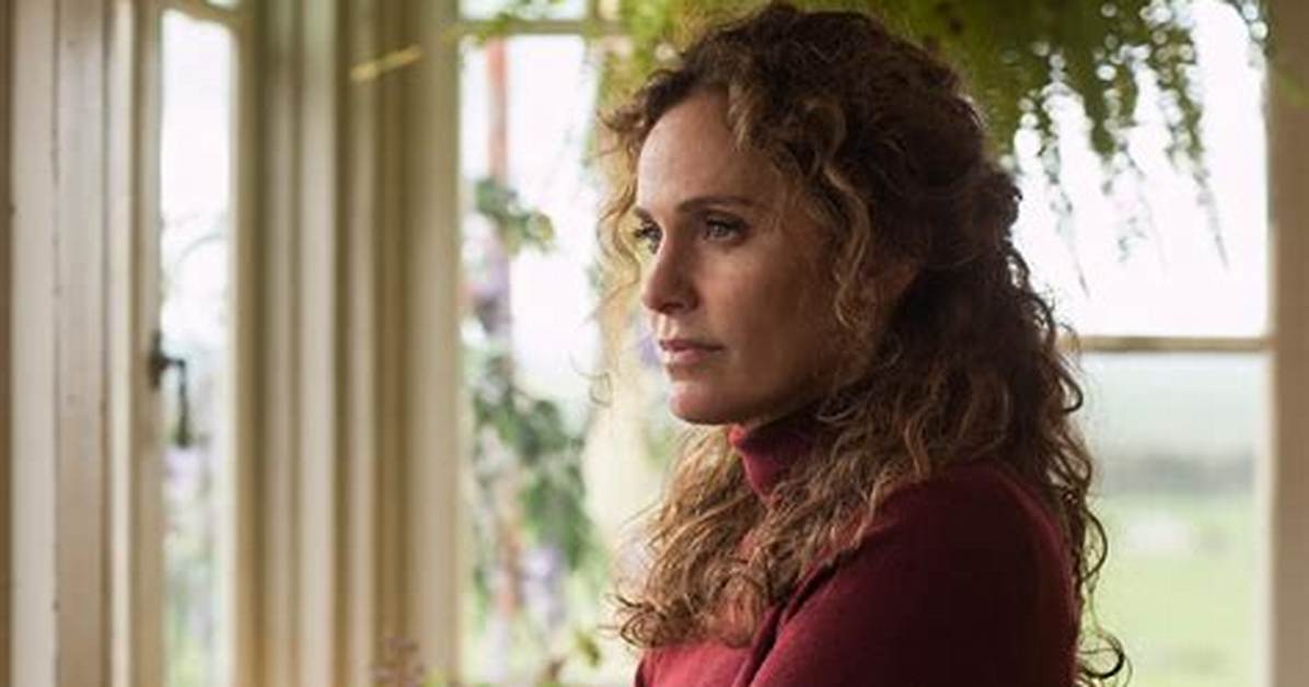 Laurie Garvey: the Leftovers Character Profile