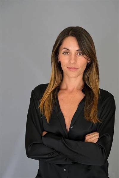Leandra Terrazzano Estimated Net Worth, Age, Affairs, Height, Dating, Relationship Stats, Salary as Well as Short Biography with Top 10 Popular Facts!