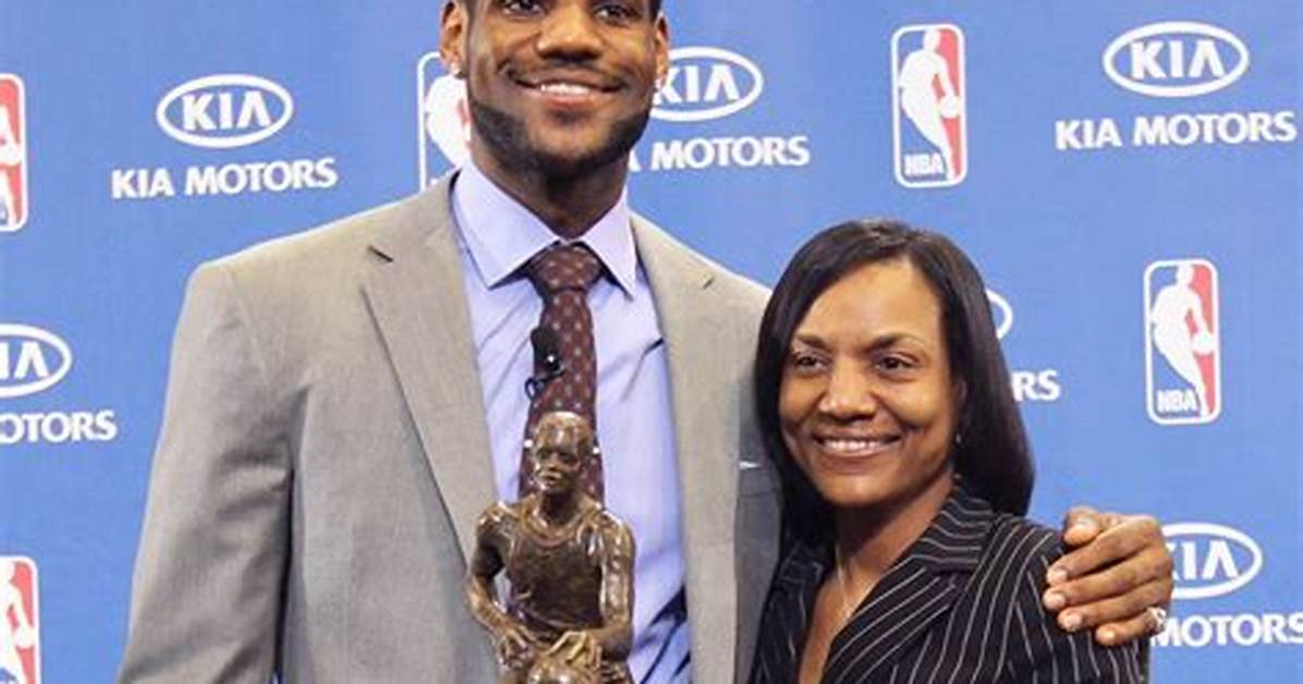 Lebron James Mom Pic
