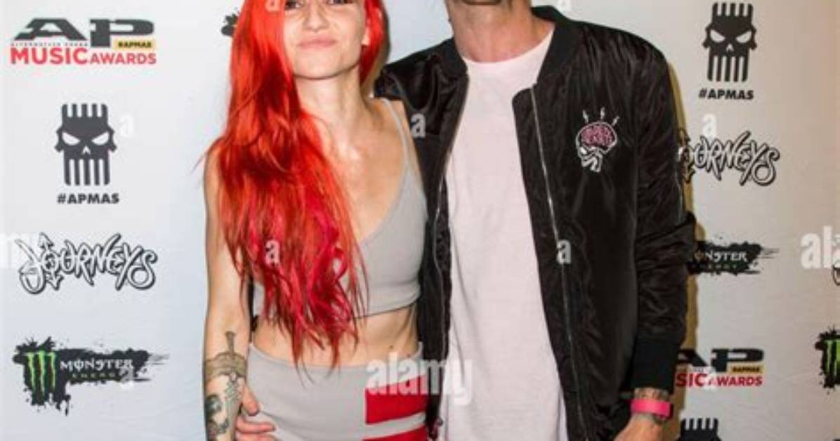 Lights (Musician) Husband: Meet Beau Bokan