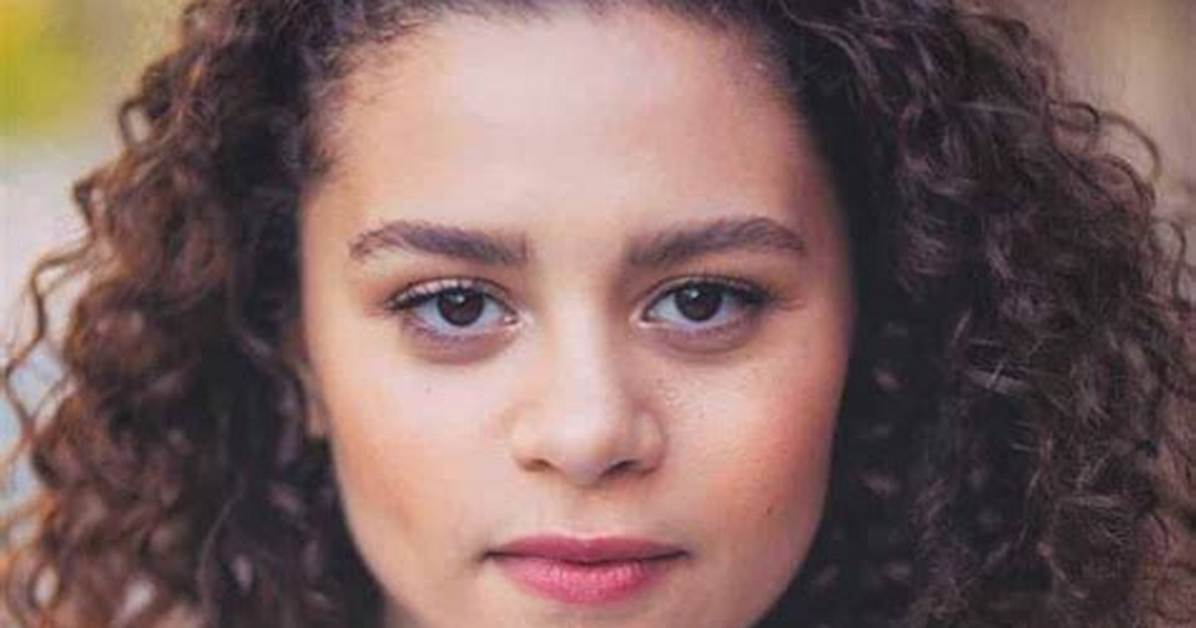 Lily Santiago Height, Weight, Net Worth, Age, Birthday, Wikipedia, Who, Nationality, Biography