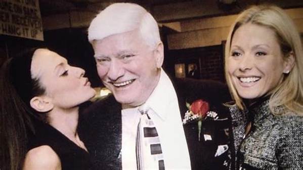 Linda Ripa Husband: a Comprehensive Look into Her Personal Life