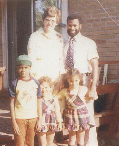 Lisa Bonet Parents: Who Are They?