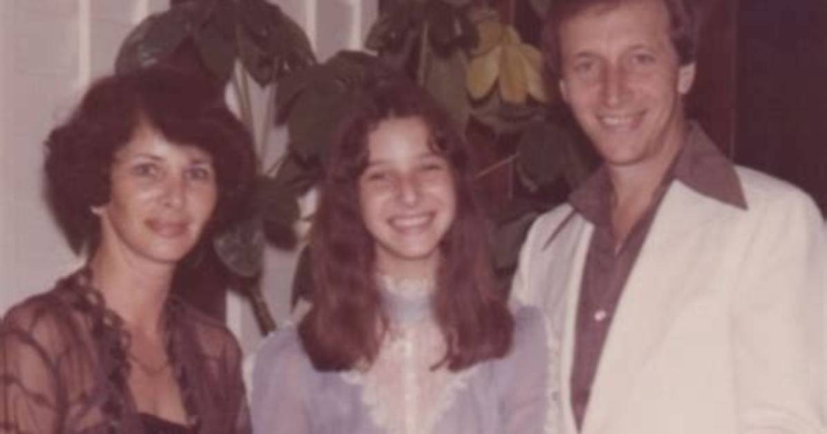 Lisa Kudrow's Parents: a Look into Their Background and Impact