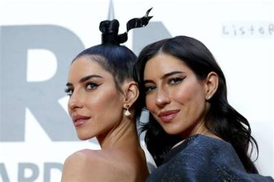 Lisa Origliasso Height, Weight, Net Worth, Age, Birthday, Wikipedia, Who, Nationality, Biography