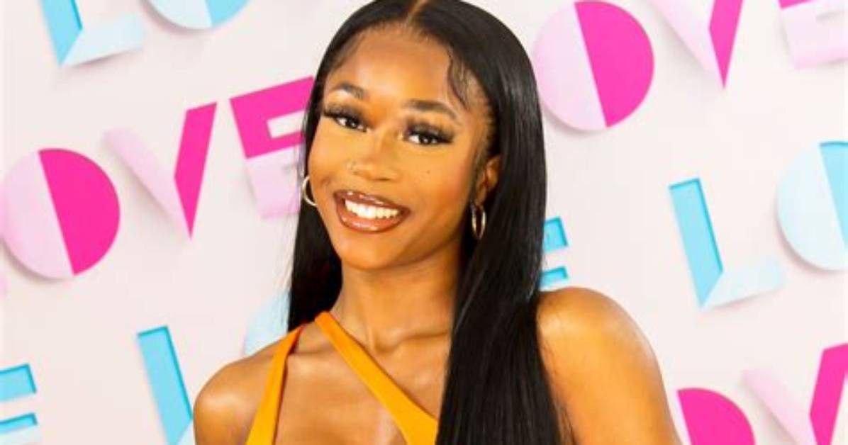 Love Island Salma Naran Age and Wiki Where Is She from Everything To