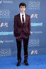Lucas Jade Zumann Height, Weight, Net Worth, Age, Birthday, Wikipedia, Who, Instagram, Biography