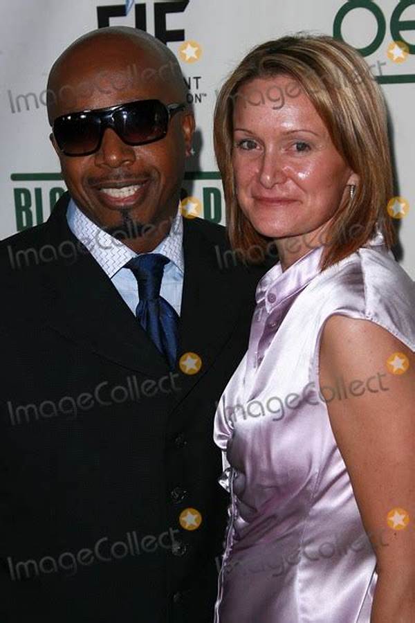 M C Hammer Wife
