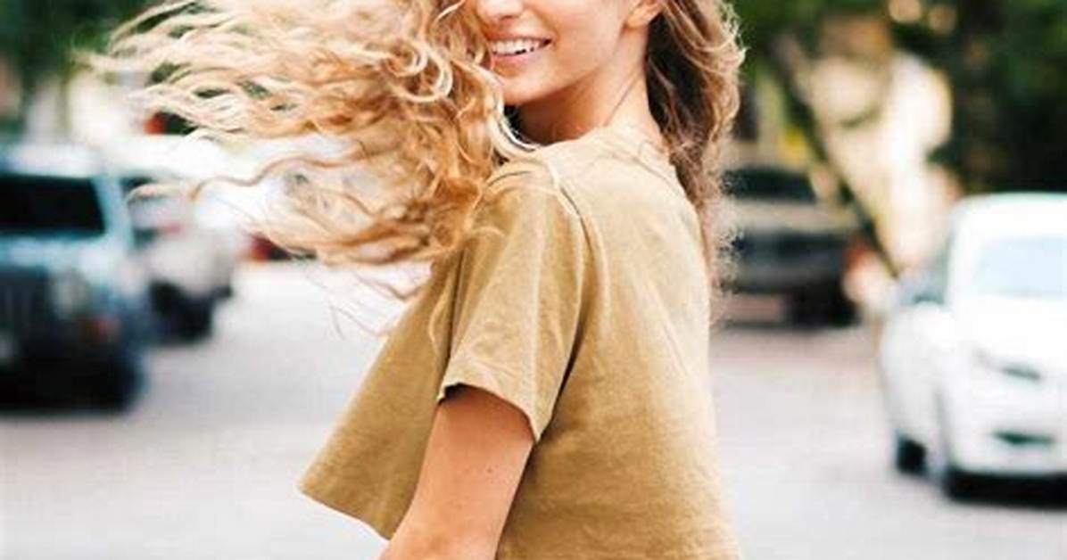 Maddie Lymburner Madfit Bio Wiki Age Height Family Husband Youtube and Net