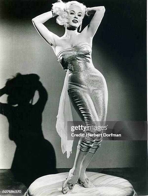 Mamie Van Doren: the Glamorous Icon of Hollywood in 2024