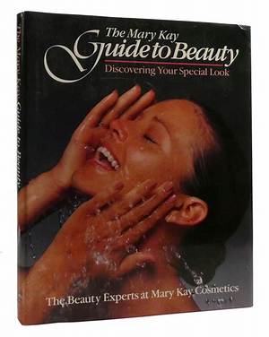 Mary Kay Place: Discovering the Iconic Beauty and Legacy