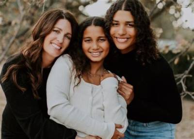 Maya Brady Younger Sister Hannah Age Difference, Meet the Siblings as Dad Brian Timmons Hypes up Ucla Softball