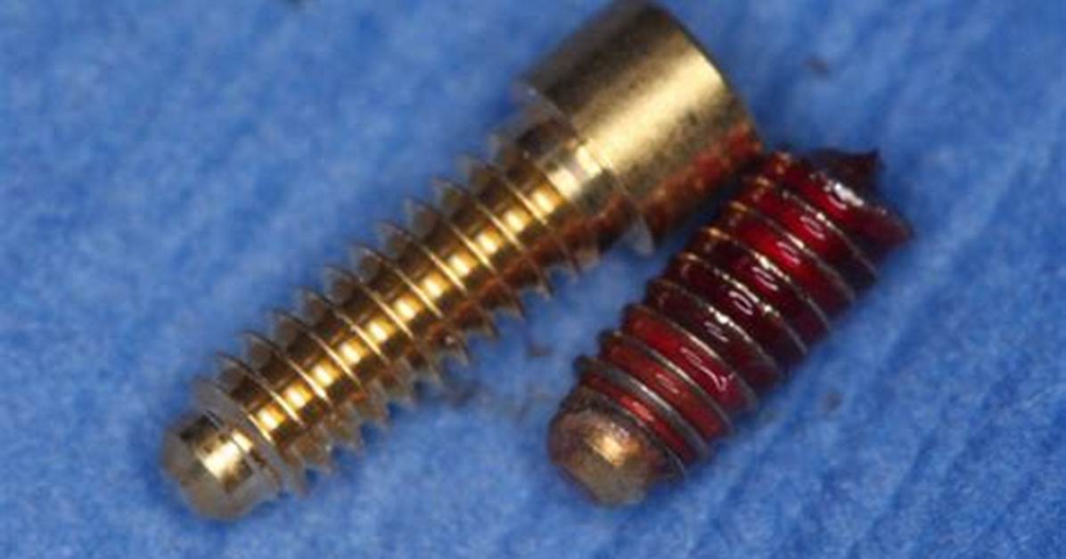 Meaning of 2 Screws Loose by Gucci Mane