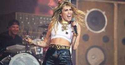 Meaning of 23 (Live) by Miley Cyrus