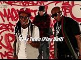 Meaning of 4 My Town (Play Ball) by Lil Wayne