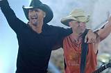 Meaning of Feel Like a Rock Star (With Tim Mcgraw) by Kenny Chesney