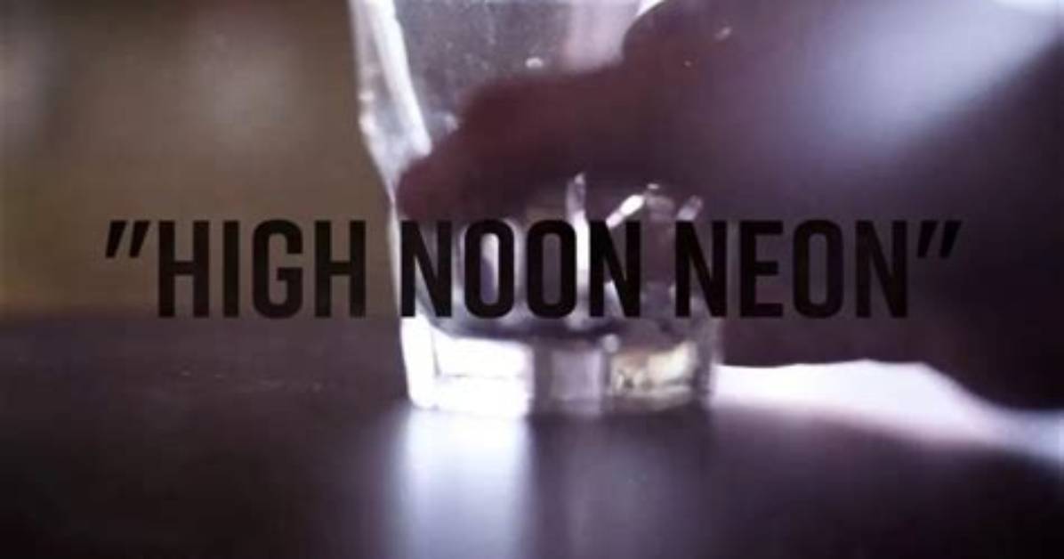 Meaning of High Noon Neon by Jason Aldean