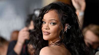 Meaning of Pose by Rihanna