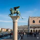 Meaning of We Open in Venice by Frank Sinatra
