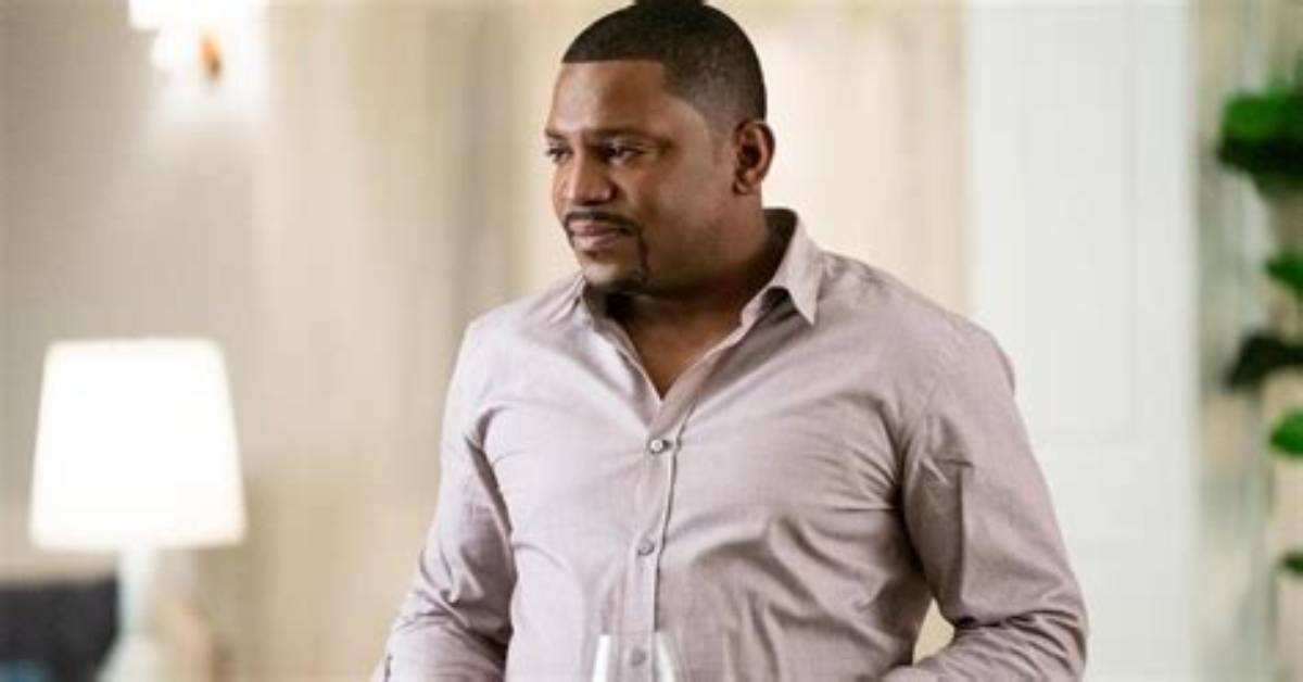 Mekhi Phifer on Bringing "Cool Dad" Back for 'Love, Victor' Season 2
