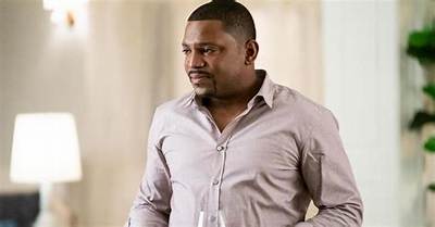 Mekhi Phifer on Bringing "Cool Dad" Back for 'Love, Victor' Season 2