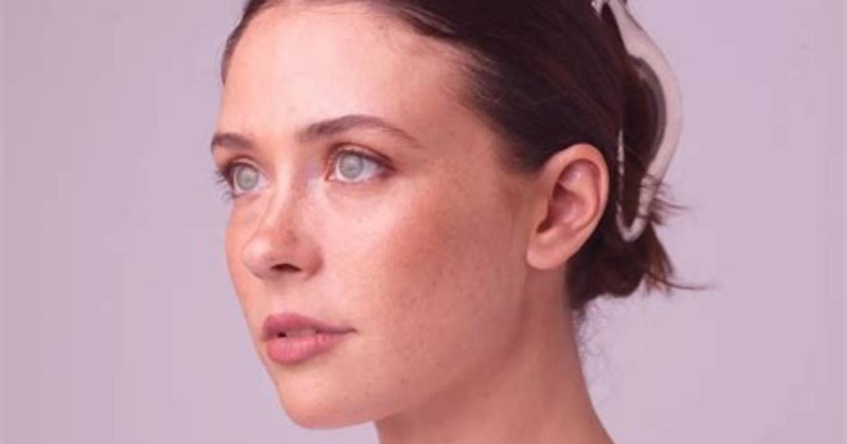 Mia Tomlinson Height, Weight, Net Worth, Age, Birthday, Wikipedia, Who, Instagram, Biography