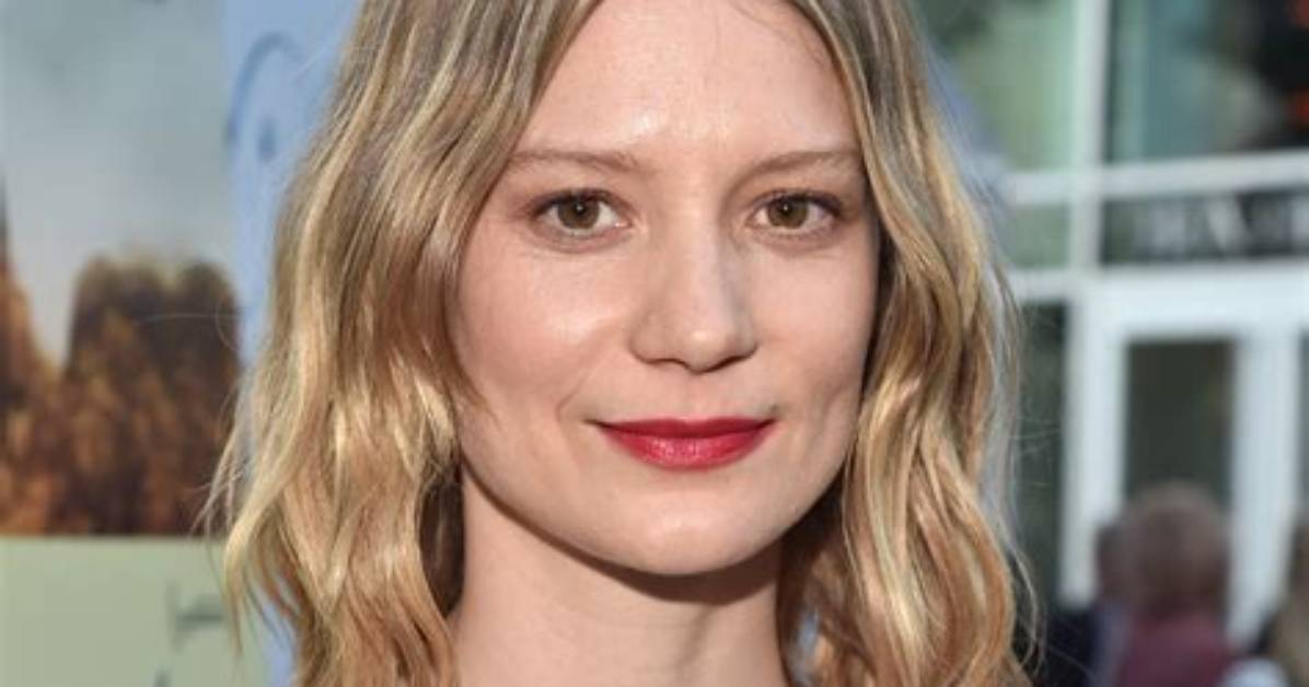 Mia Wasikowska Wiki Age Height Net Worth