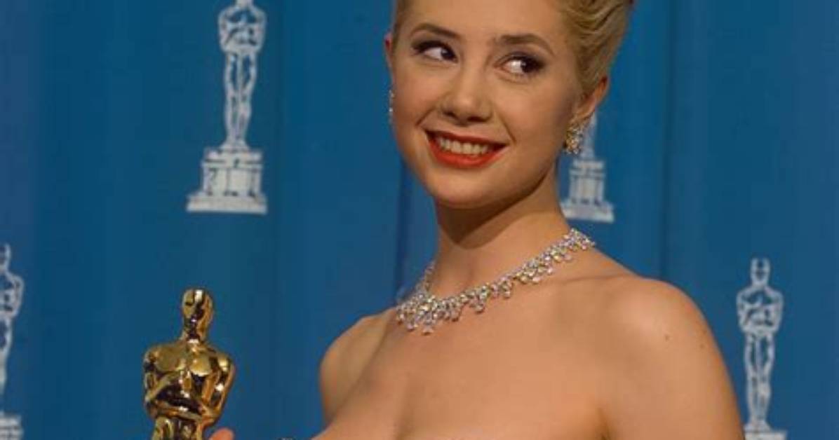 Mira Sorvino's Triumphant Oscar Performance
