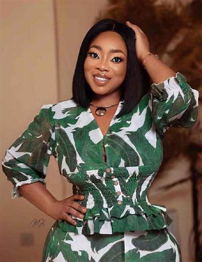 Moesha Boduong Wiki, Boyfriend, Movies, Net Worth, Age, Parents