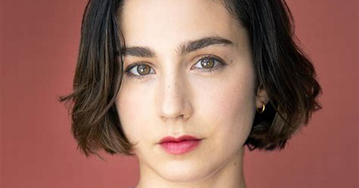 Molly Ephraim Actress