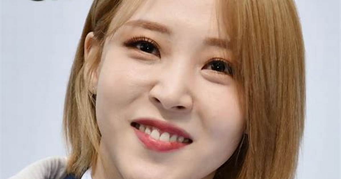 Moonbyul Age, Sister, Real Name, Zodiac Sign, Tattoo