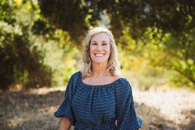Nanette Kinkade Net Worth