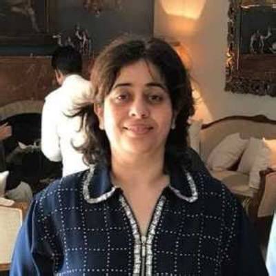 Natasha Nanda | Net Worth, Age, Bio, Wiki, Career, Family, Nationality, Ethnicity, Partner, Photos and Facts