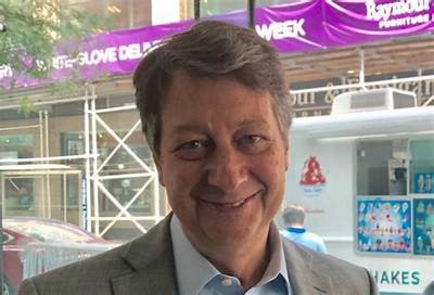 Neal Shapiro Net Worth: Bio, Wiki, Age, Wife, Family, Wnet and Salary