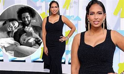 Nessa Diab from Mtv Pregnant Bump Photos and Journey as She Gives Birth to 1St Baby