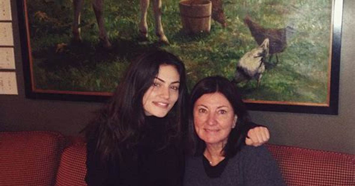 Nicholas Tonkin, and Jannyfer Tonkin – Phoebe Tonkin’s Parents