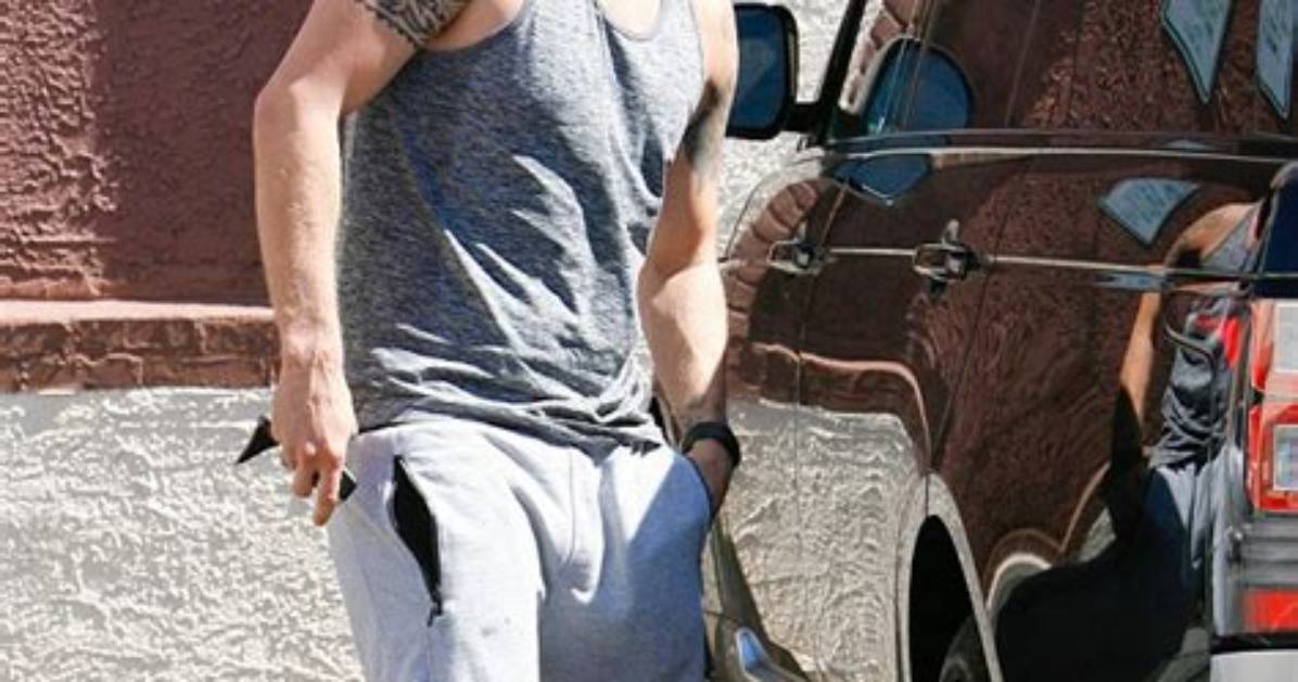 Nick Carter: Wife, Net Worth, Tattoos, Smoking & Body Facts