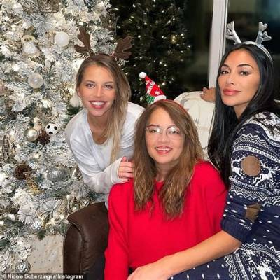 Nicole Scherzinger Rosemary Elikolani: the Queen of Pop and Her Hawaiian Roots