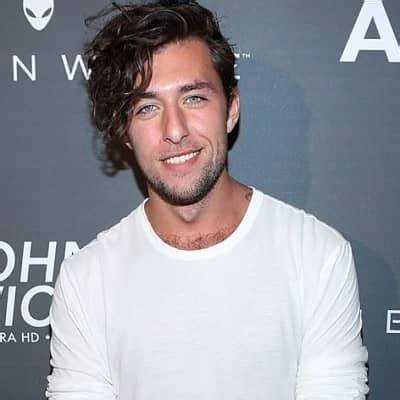 Niels Houwelling Net Worth, Bio, Early Life, Education, Net Worth, Professional Life, Personal Life, Body Measurements, Social Media