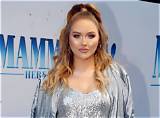 Nikkie De Jager (Nikkietutorials) Biography, Wikipedia, Net Worth, Boyfriend, Age