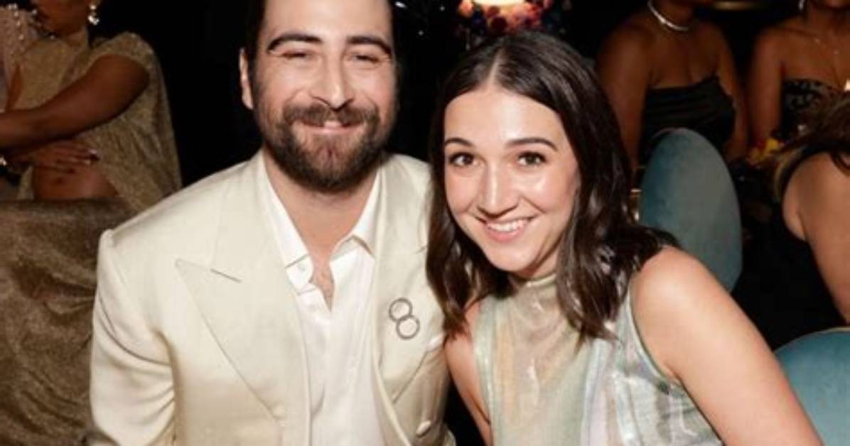 Noah Kahan's Love Life: Does He Have a Girlfriend?