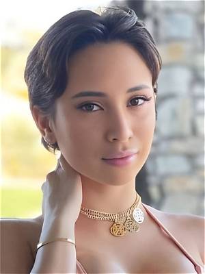Nude Veronica Perasso: a Comprehensive Exploration