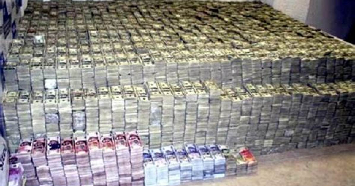 Pablo Escobar: Drug Kingpin's Astronomical Earnings Unveiled
