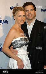Paul Young and Cheryl Hines: a Look at Their Chemistry and Relationship